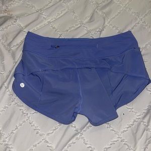 size 4 2.5 lulu shorts